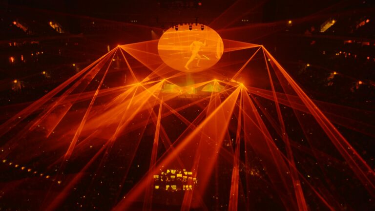 DARA ROLINS | O2 ARENA